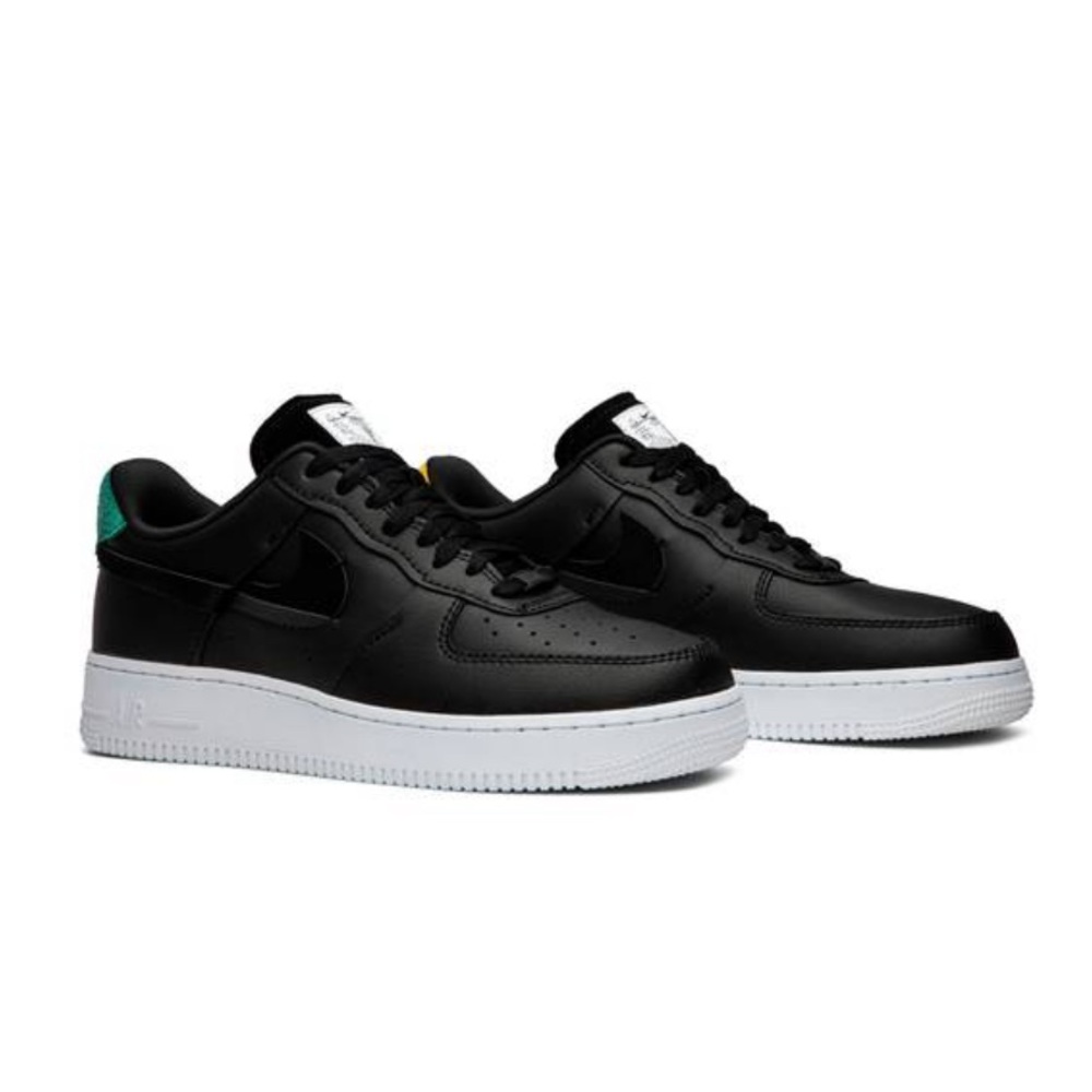 NIKE AIR FORCE 1 LX “INSIDE OUT” // WOMENS 8.5
